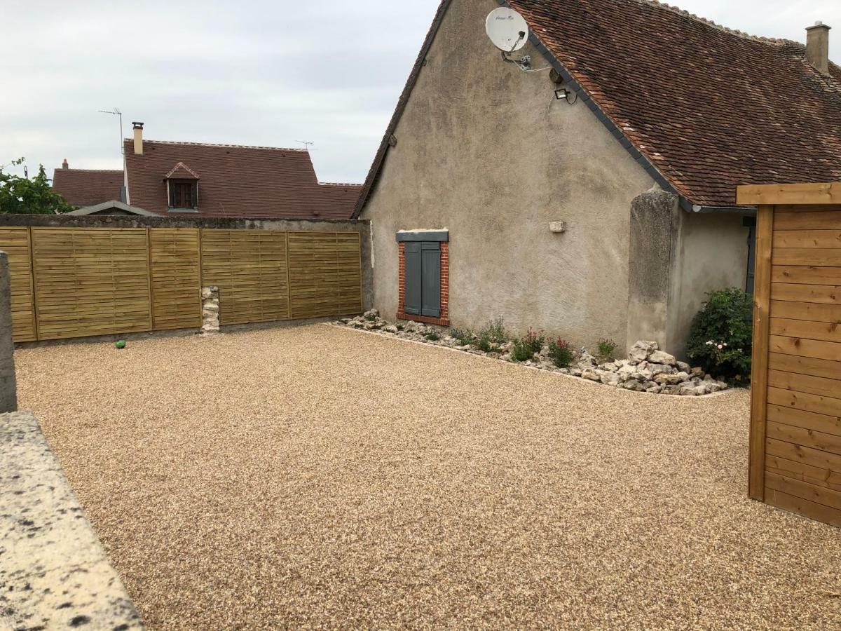 Le Clos Du Puits Maslives Luaran gambar
