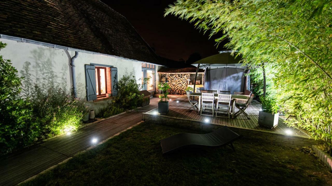 Le Clos Du Puits Maslives Luaran gambar